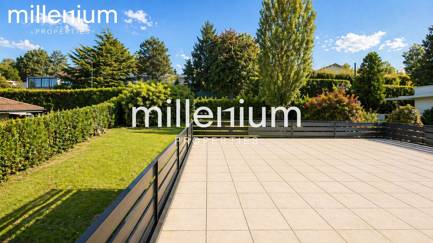 Superbe villa avec accès privatif au lac 